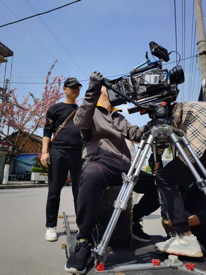 札达县广告片拍摄：快消品牌爆款之选，网感内容适配社媒传播！