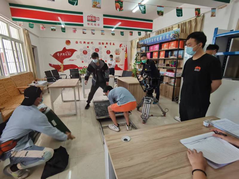 札达县广告片拍摄公司：极简主义践行者，少即是多的视觉哲学