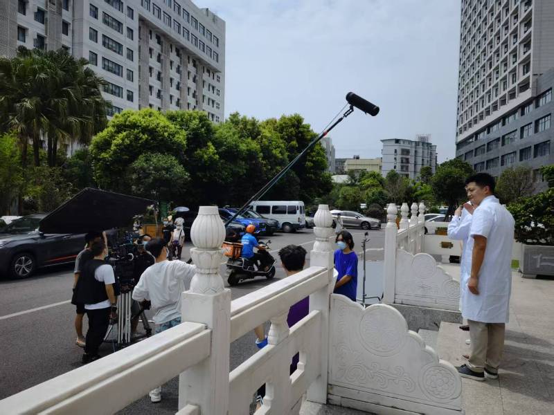 札达县广告片拍摄公司低成本实现高规格制作的诀窍